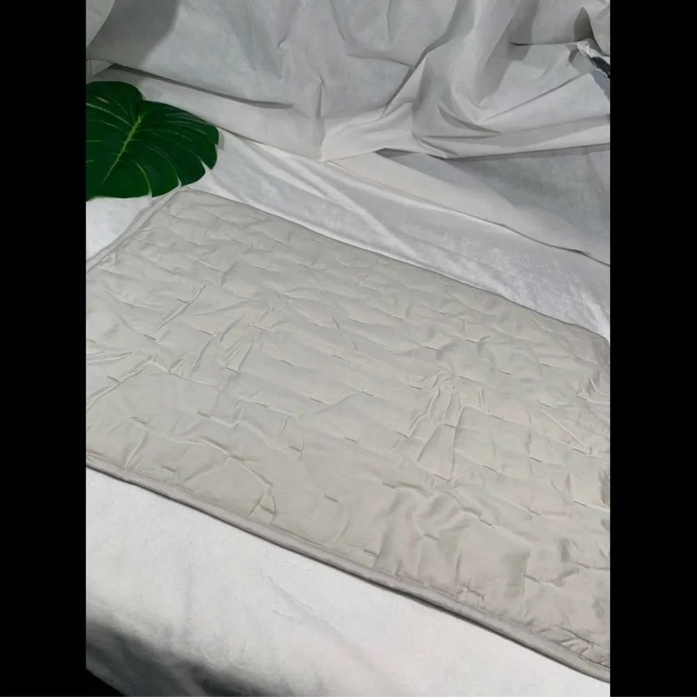 NIB $120 [ 1 Standard ] Quilted‎ Pillow Sham for Hotel Collection Opalescent